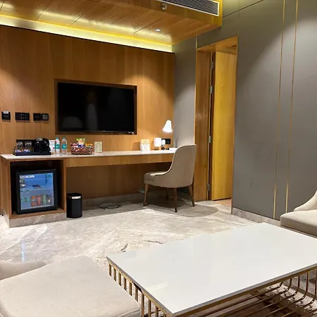 Hotel Grand Imperia-3
